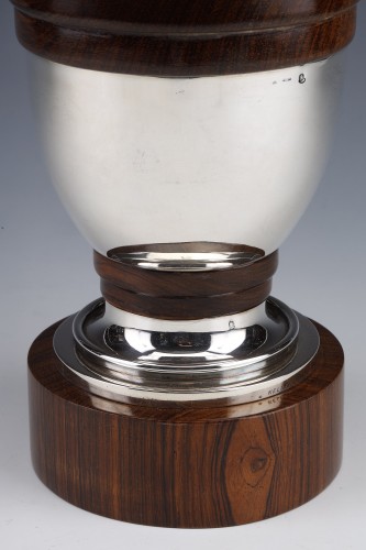 Gustave KELLER - Vase en argent massif - Argenterie et Arts de la table Style Art Déco
