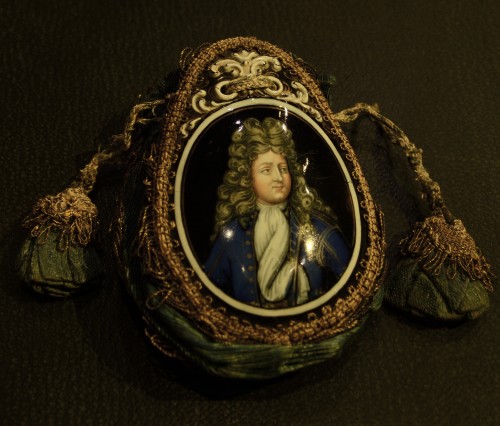Bourse d'époque Louis XIV à plaques d'émail de Laudin - Objets de Curiosité Style Louis XIV