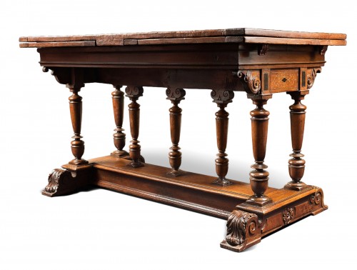 Table d'apparat d'époque Renaissance à tirettes dite "à l'italienne"