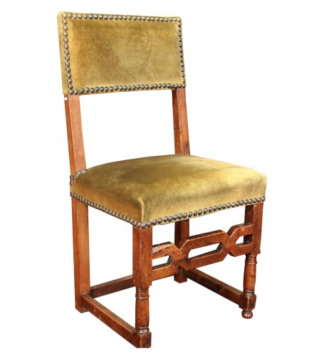 Suite de six chaises d'époque Henri IV