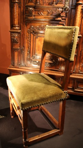 XVIe siècle et avant - Suite de six chaises d'époque Henri IV