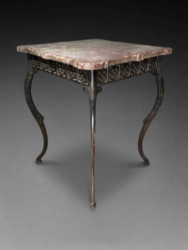Mobilier  - Table néogothique – XIXe siècle
