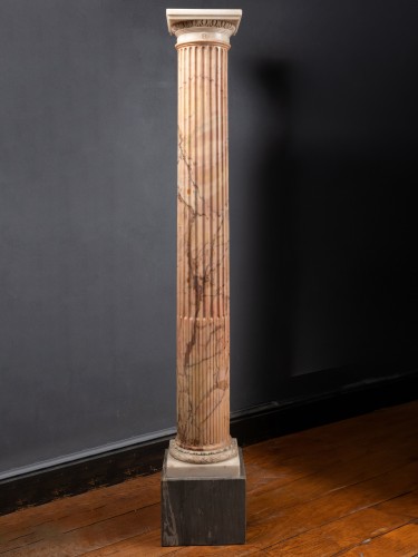 Colonne polychrome en marbres d’Italie — fin du XVIIIe siècle - Galerie Lamy Chabolle