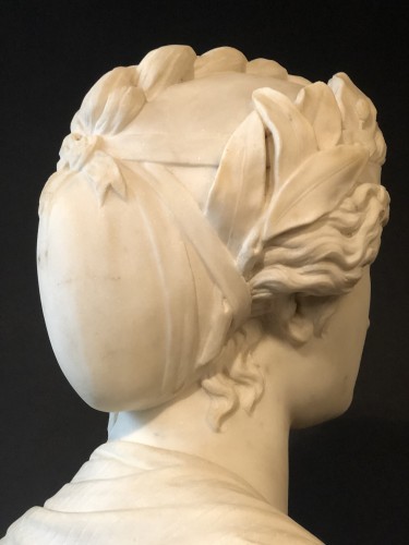 XIXe siècle - Buste en marbre représentant la muse Uranie - fin XIXe siècle