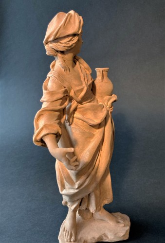 Terre cuite représentant une femme – XVIIIe siècle Sud de l’Italie - Galerie Lamy Chabolle