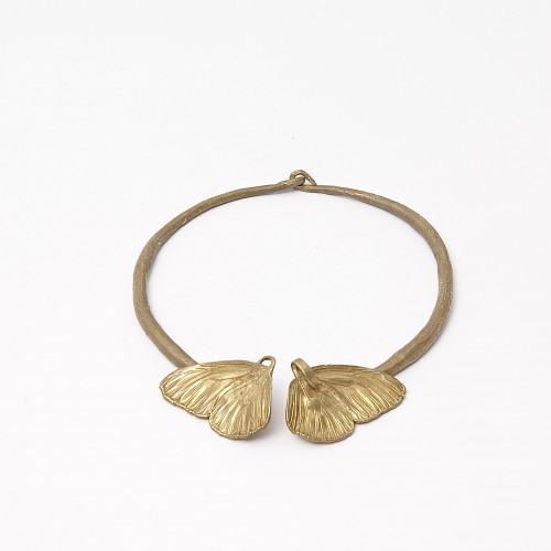 Bijouterie, Joaillerie Pendentif, Collier - "Papillon" collier en bronze doré de Claude Lalanne édition Artcurial