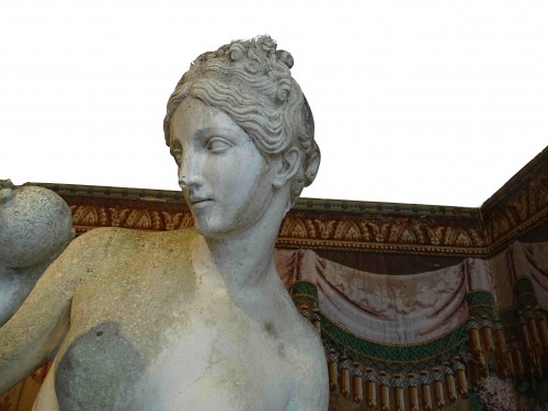 XIXe siècle - Vénus Victrix ou Vénus à la pomme, statue en pierre reconstituée
