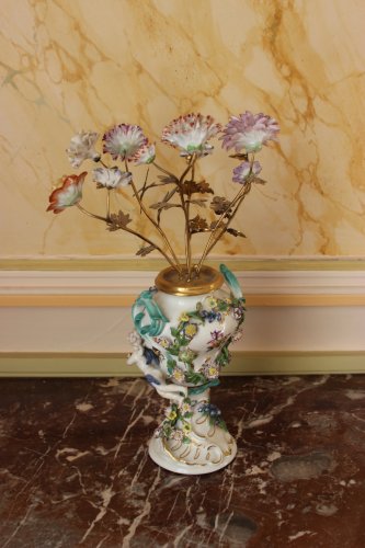 Paire de vases piques fleurs en porcelaine de Meissen - Galerie Bordet