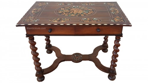 Petite table Louis XIV