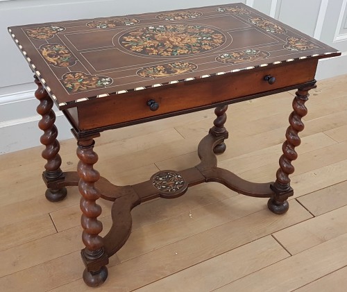 Petite table Louis XIV - Mobilier Style Louis XIV