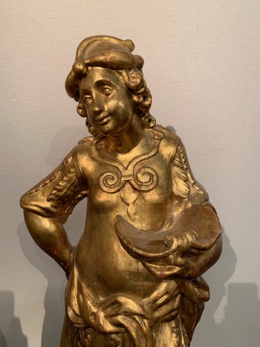 Paire de statues en bois sculpté et doré, Gênes XVIIIe - Louis XV