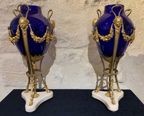 Paire de vases d’époque Louis XVI - Objet de décoration Style Louis XVI