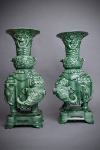 Théodore Deck (1823-1891) - Paire de vase éléphants, céramique Art Nouveau - Céramiques, Porcelaines Style Art Déco