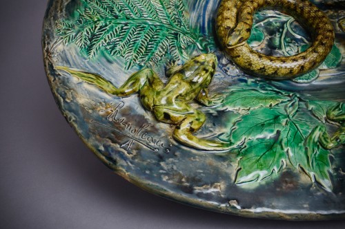 Alfred Renoleau - Plat céramique aux serpents et salamandres, Barbotine Palissyste - Céramiques, Porcelaines Style Art nouveau
