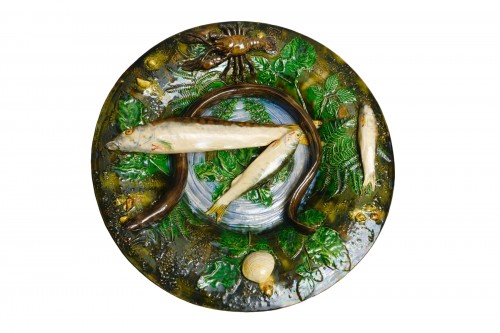 Alfred Renoleau - Plat rond à l’anguille, céramique en barbotine palissyste