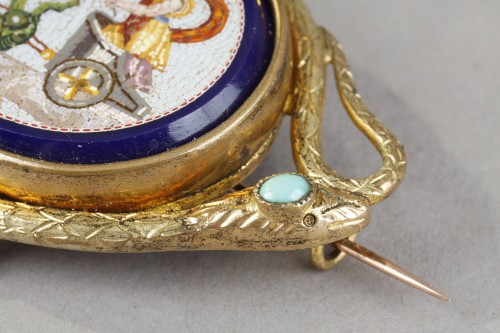 Antiquités - Une broche micro mosaïque  monture pomponne, XIXe siècle