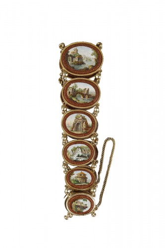 Un bracelet micromosaïque et or début 19e siècle