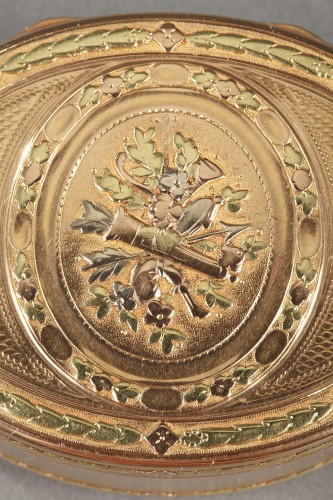 Louis XVI - Tabatiere ovale en or d'epoque Louis XVI