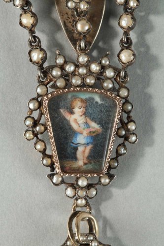 Bijouterie, Joaillerie  - Chatelaine en argent, perles et miniature XIXe siècle