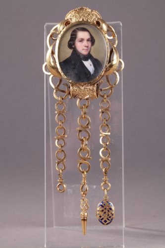Chatelaine en or et portrait signé Flavien Emmanuel Chabanne - Louis-Philippe