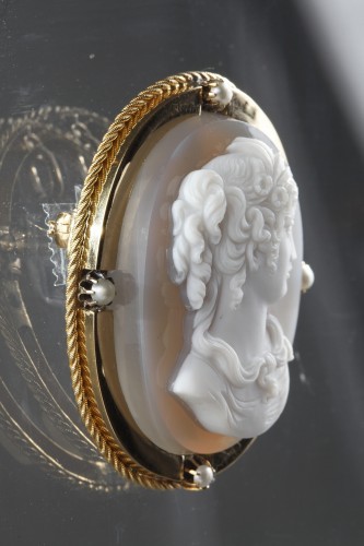 Bijouterie, Joaillerie Broche - Broche or, camée sur agate seconde partie du XIXe siècle