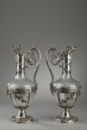 Argenterie et Arts de la table  - Edmond Tétard - Paire de carafe en argent et cristal gravé
