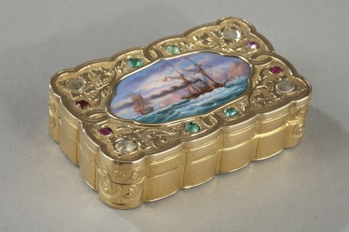 Boite en or et émail pour le marché oriental circa 1820-1830 - Objets de Vitrine Style Louis-Philippe