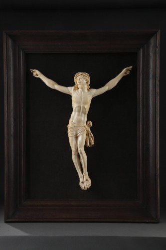Christ en ivoire. Seconde partie du XVIIIe siècle - Art sacré, objets religieux Style Louis XVI