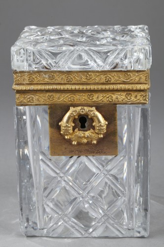Objets de Vitrine Coffret & Nécessaire - Coffret en cristal et monture bronze doré. Charles X