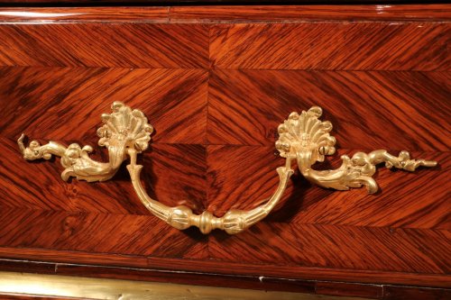 Mobilier Commode - Commode à deux tiroirs en palissandre, vers 1720-1730