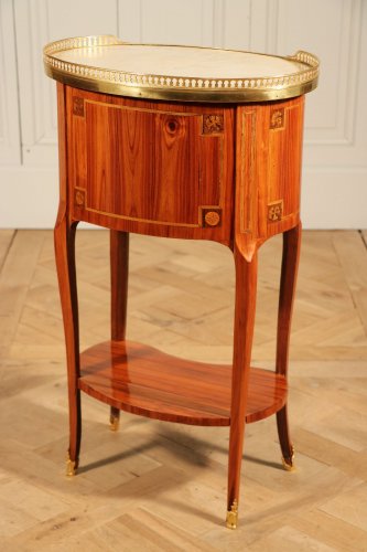 Table ovale, vers 1760 - Transition