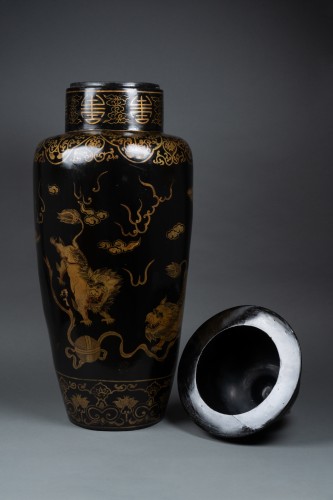 XIXe siècle - Grand vase couvert en papier maché, Chine dynastie Qing 19e siècle