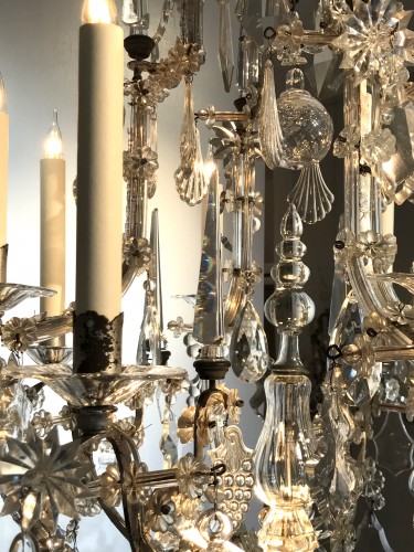 Autriche. Lustre cage à huit lumières en fer argenté et cristal du 19e siècle - Luminaires Style 