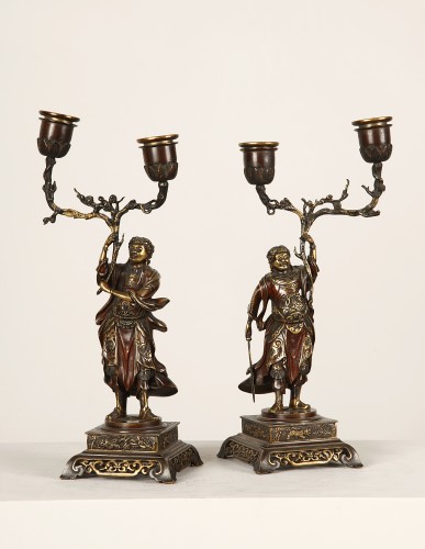 Paire de bougeoirs en bronze 19e siècle - Luminaires Style 