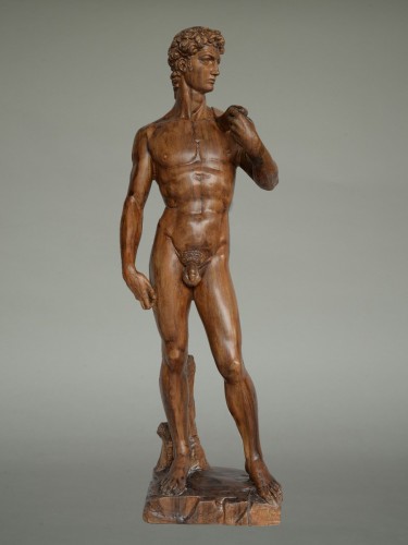 Antiquités - David de Florence, bois de noyer sculpté vers 1900