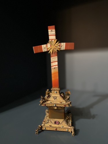 Petite croix en agate, travail viennois du XIXe siècle - Napoléon III