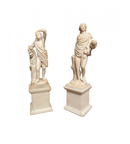 Deux sculpture en albâtre représentent Bacchus, fin 18e