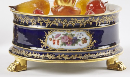 XIXe siècle - Paire de présentoirs de table en porcelaine de Paris vers 1830