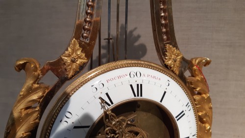 Pendule " lyre" Louis XVI en bronze doré et marbre - Louis XVI