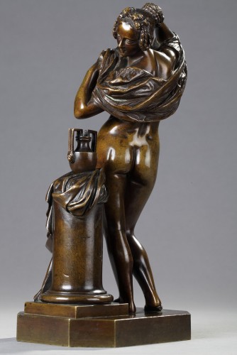 Femme ôtant sa chemise - James PRADIER (1790-1852) - Galerie Tourbillon