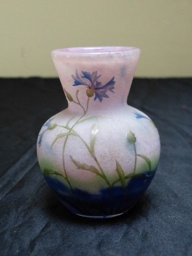 Daum Nancy - Vase aux Bleuets Verre gravé et émaillé sur fond givré - Art nouveau