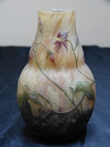 Daum Nancy - Vase aux fleurs Verre gravé et émaillé sur fond givré Art Nouveau - Verrerie, Cristallerie Style Art nouveau