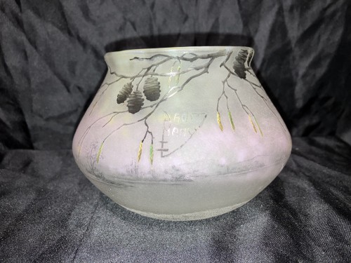 Daum - Vase en verre gravé et émaillé décor Aulne  - Art nouveau