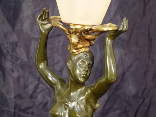 Luminaires Lampe - Georges de Kerveguen - Lampe Art Nouveau en bronze