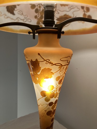 Émile Gallé - Grande lampe Art nouveau vigne vierge - Galerie Vaudemont