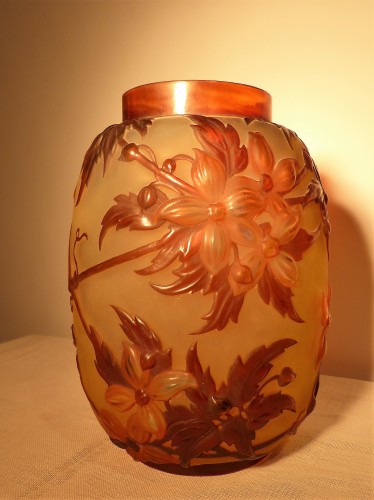 XXe siècle - Gallé circa 1925 - Grand vase aux clématites