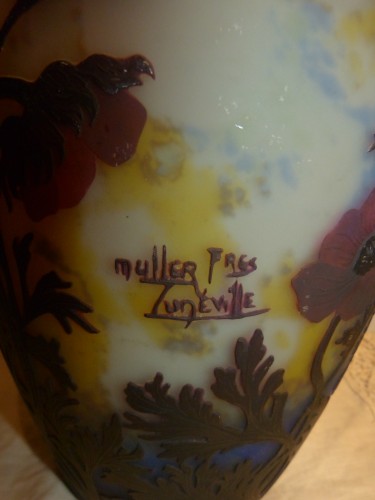 XXe siècle - Müller Frères Lunéville Grand vase Art nouveau en verre gravé.