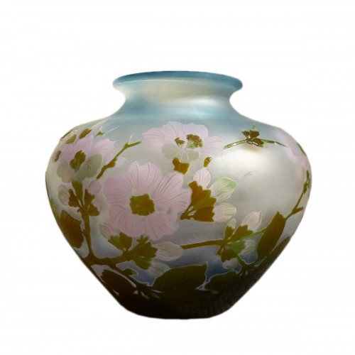 Emile Gallé  - Vase Boule japonisant aux fleurs de Pommier
