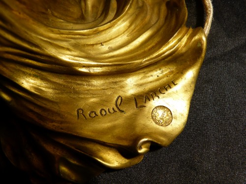 XXe siècle - Raoul LARCHE (1860 - 1912) -  Loïe Füller Lampe de table Bronze doré