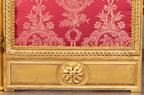 Paravent en bois sculpté et doré Louis XVI, fin XVIIIe - Galerie William Diximus